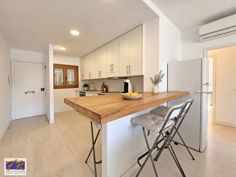 🏡 Piso reformado con vistas al mar a 40 metros de la playa de Puerto de Alcúdia — photo 4