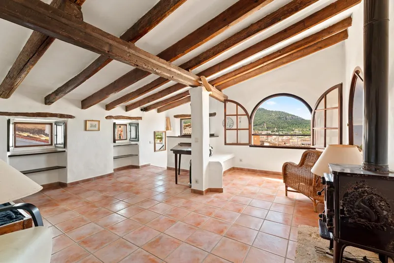 Mallorcan village house with charm and sea views in Andratx — photo 4