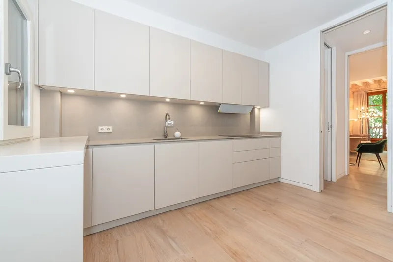 Top quality apartment for sale in Palma Casco Antiguo with roof terrace and various terraces — photo 7