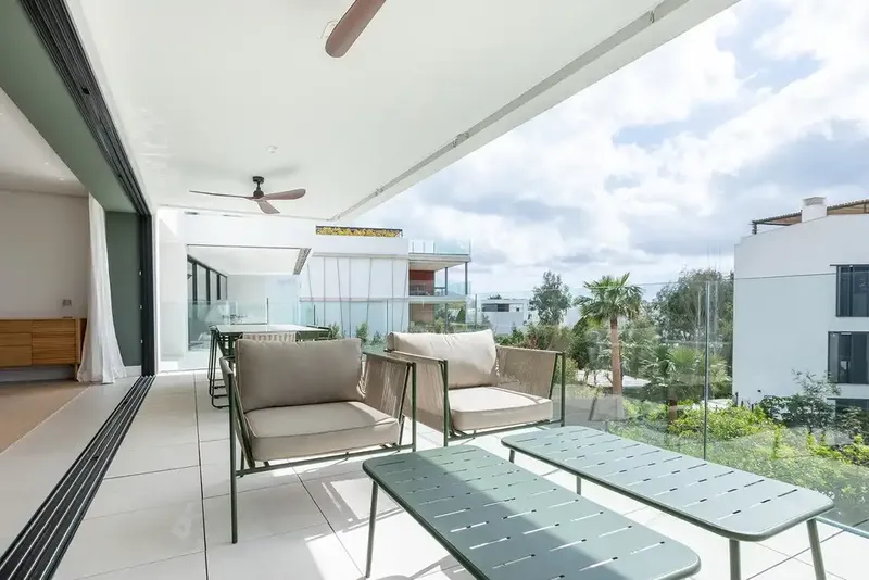 This exclusive new-build apartment offers modern luxury in the heart of the latest development in Port de Pollença. Located in e — photo 9