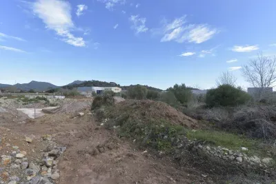 Buildable plot 1175sqm in Artà industrial area — photo 1