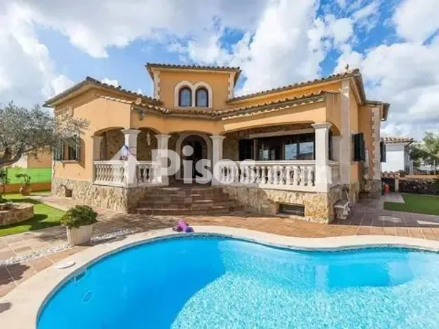 Chalet en Sa Cabaneta — photo 1