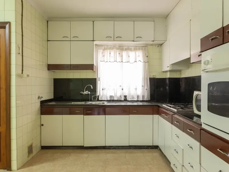 Piso con terraza en venta en Llevant — photo 11