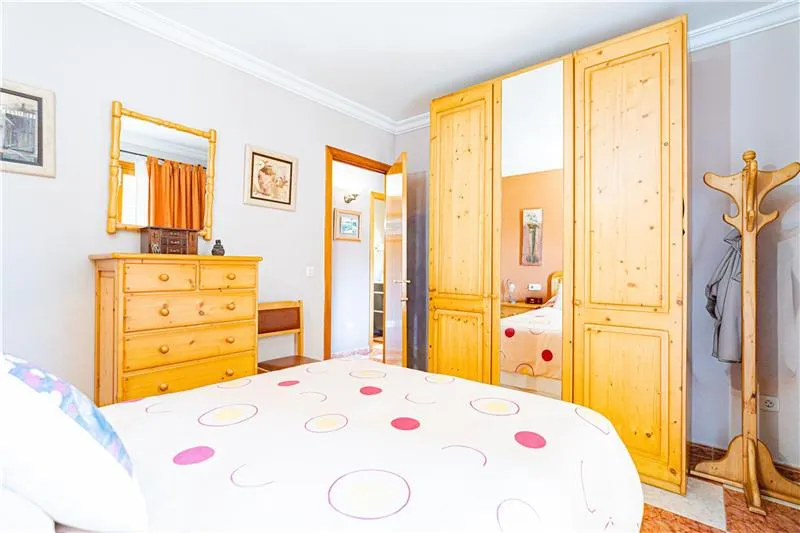 Approx. 102 m² apartment in Arenal, Palma — photo 8