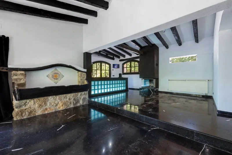 Charming country property for sale in Pollença with mountain view and garage — photo 6