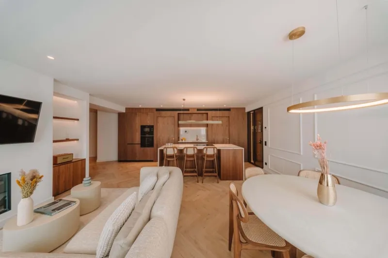 Design-Led Residence in Central Palma — photo 3