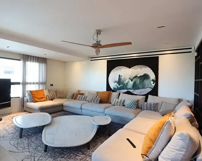Piso en alquiler de 3 habitaciones, Centre, Plaça dels Patins — photo 3