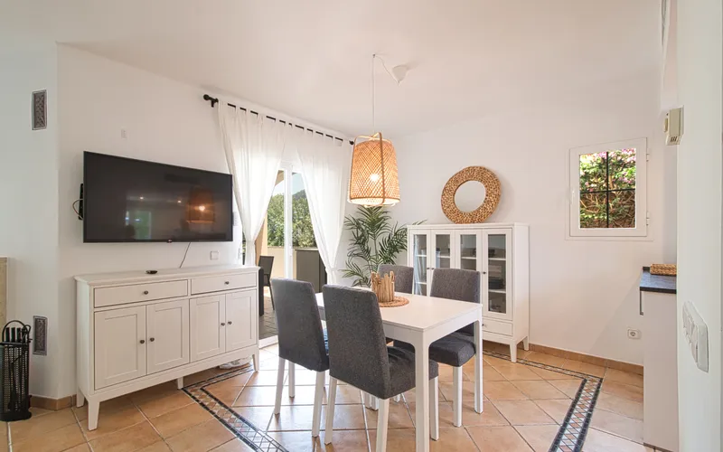 Townhouse on the golf course in Camp de Mar, just a few minutes' walk from the beach — photo 4