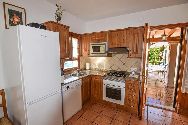 House for sale with vacation license and pool — photo 10