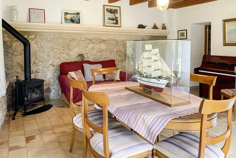 Authentic Mallorcan finca with 2 bedrooms, terraces and a large plot — photo 8