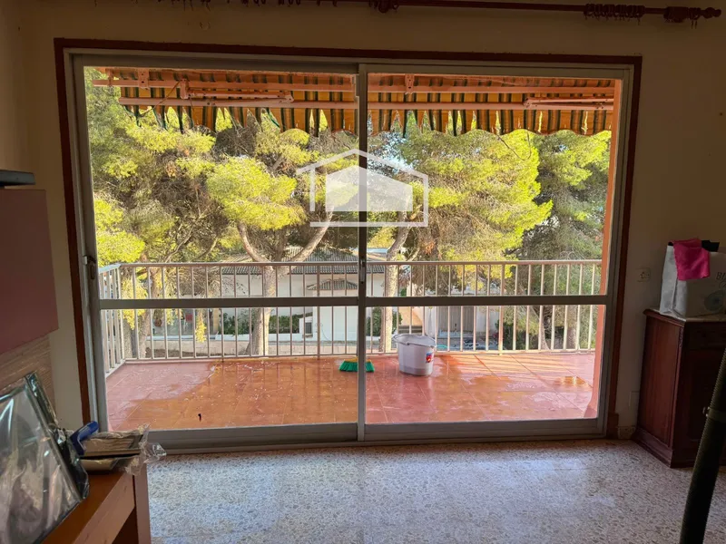 Large 3-bedroom apartment to renovate in Sa Ràpita — photo 1