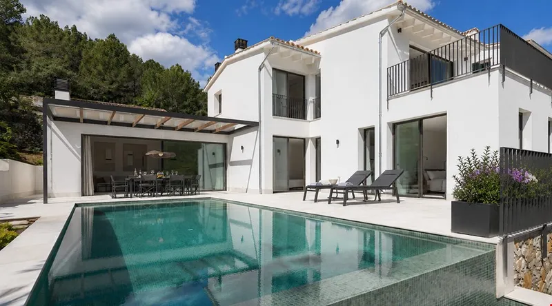 Contemporary designer villa with mountain vistas for sale in Esporles — photo 1