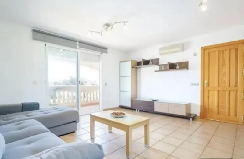 Apartment for sale with two bedrooms, one full bathroom, living room, dining room, kitchen, huge possibility to make another bedroom. Balcony of 16 m — photo 7