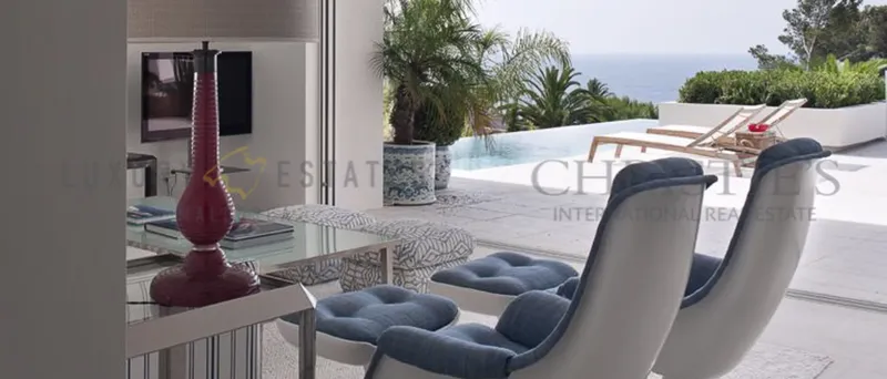 Classic modern villa in Costa de los Pinos with sea views — photo 11