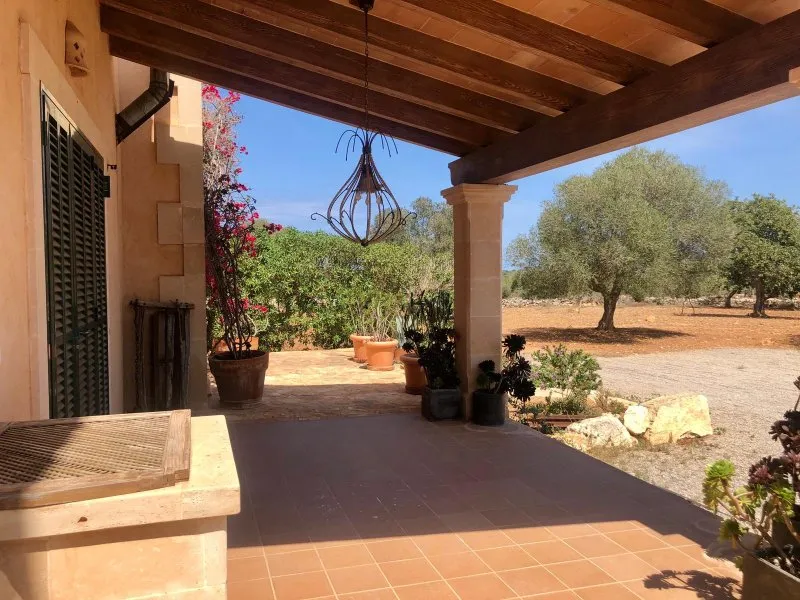 Rustic Finca 4 bedrooms + 1 exterior, from s'Alqueria Blanca to Mondragó — photo 3