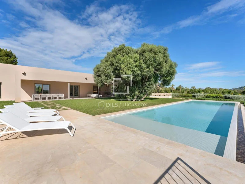 550m² country house with 60m² terrace for sale in Canyamel — photo 5