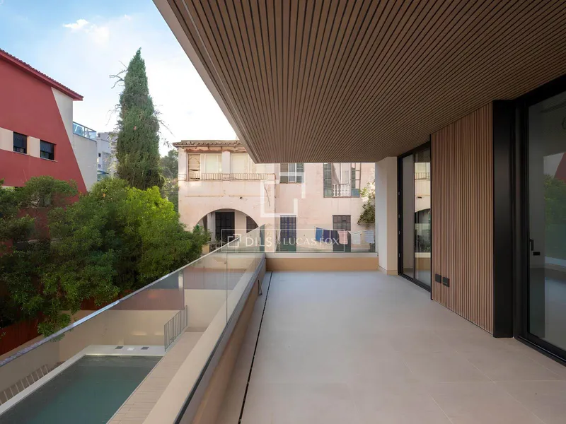 121m² apartment with 35m² terrace for sale in Palma de Mallorca — photo 1