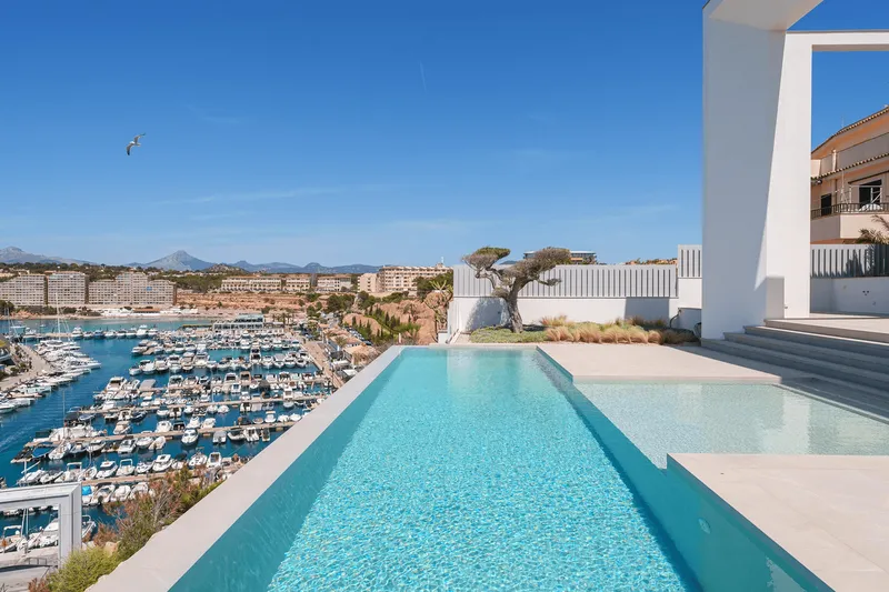 Villa with pool on seafront in Port Adriano — photo 2