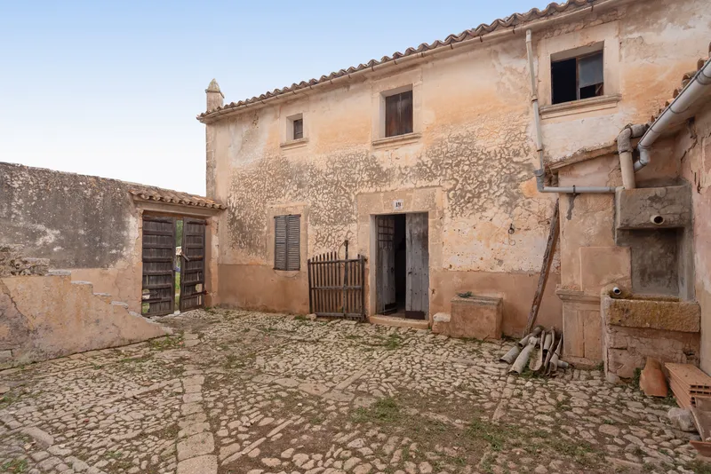 Impressive historic estate in Algaida, Mallorca. — photo 8