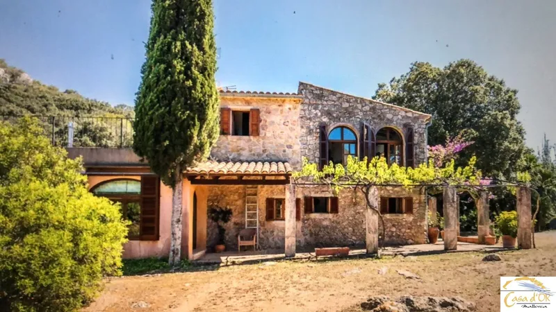 Authentic finca with Mediterranean charm and mature trees near Capdepera — photo 1