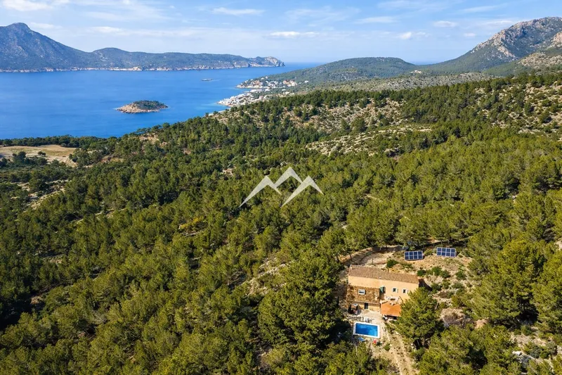 Finca with impressive views of Dragonera — photo 3