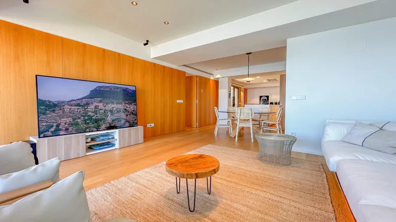 Impressive apartment with sea and cathedral views on Paseo Marítimo — photo 6