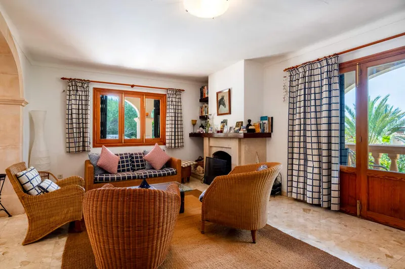 170m² villa with 3 bedrooms, garage, sea views and pool for sale — photo 6