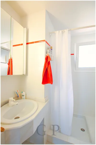 Real Estate Details — photo 11