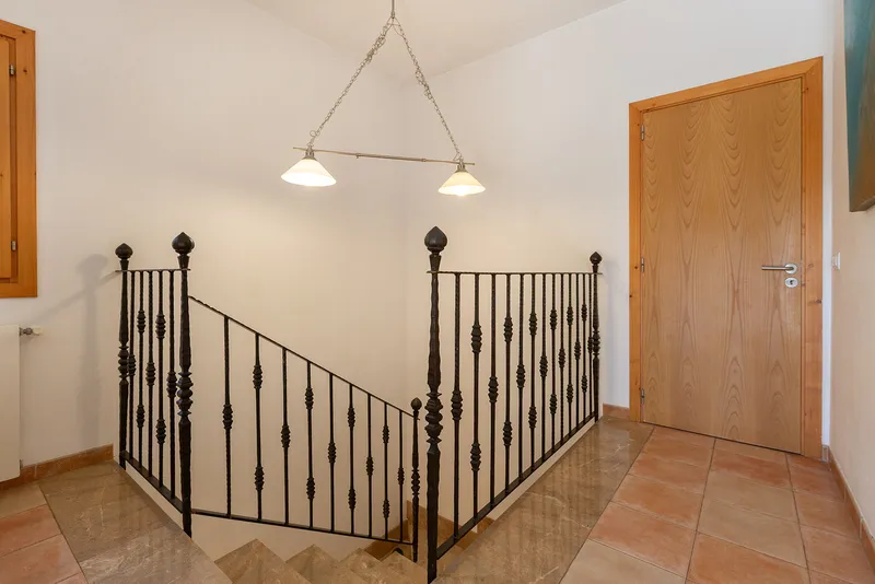 Detached Villa With Outstanding Mountain Views — photo 10