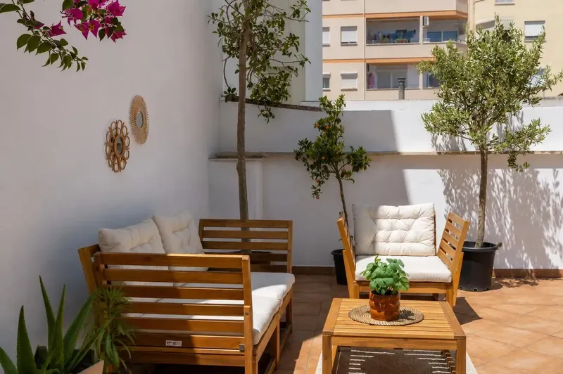 An investment opportunity in a real estate asset of approximately 300 m2 built, conceived as a boutique coliving or — photo 1