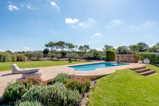 Felanitx, authentic luxury finca with plenty of peace and quiet to relax by the pool in Felanitx — photo 4