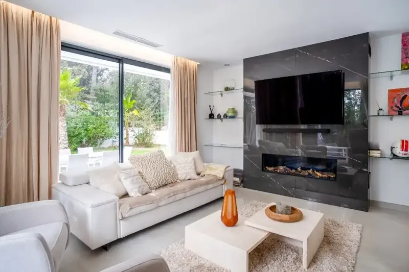 Magnificent modern design villa in the quiet and idyllic residential area of Crestatx, a short distance from the old town of Pollença — photo 12