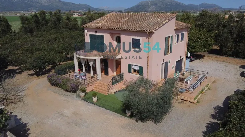 Wonderful rustic estate in Sa Pobla has a rustic house built in 1999, in perfect condition with magnificent unobstructed views. — photo 1