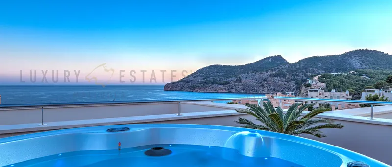 Luxury penthouse in Camp de Mar with sea view within walking distance to the beach and golf course — photo 9