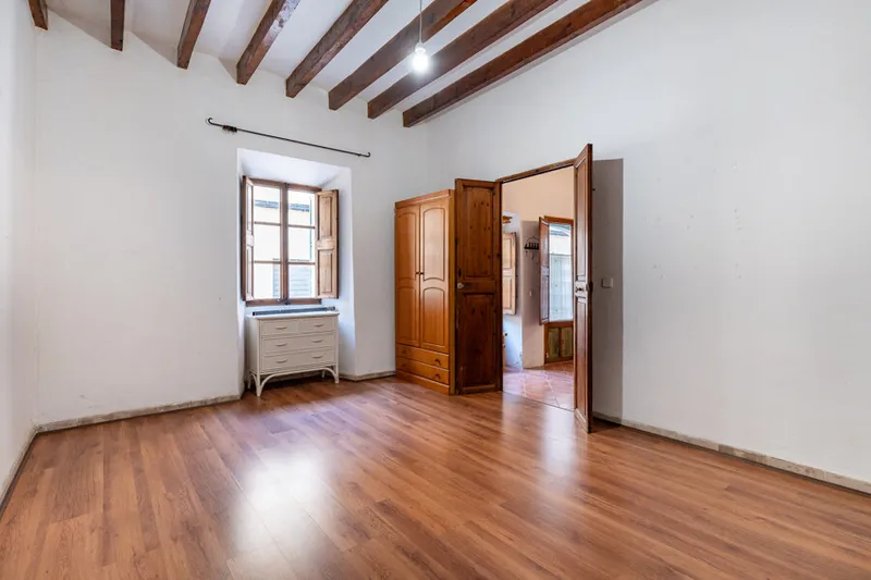 Charming Traditional Townhouse with Private Pool and Scenic Outdoor Spaces in Alaro — photo 9