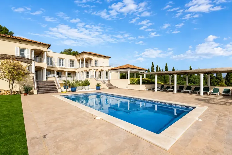 Exceptional estate near Artà with spacious architecture, impressive sea views and high privacy — photo 4