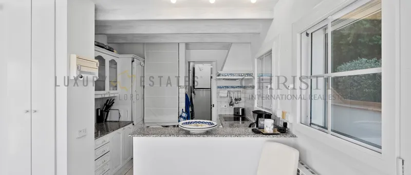 Mediterranean villa in Puerto de Andratx with harbor and sea views — photo 7
