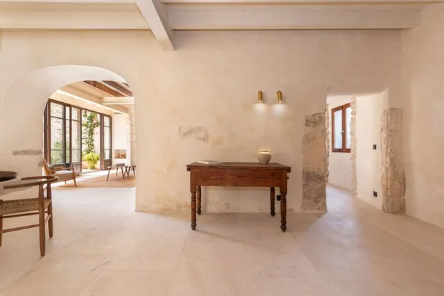 Renovated town house with pool for sale in Selva, Central Mallorca — photo 7