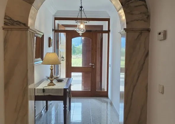 Detached house in Campanet — photo 2