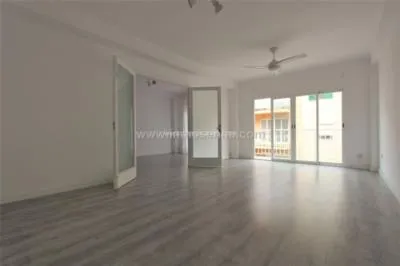 Reformed flat for sale in the Aragon Guell area — photo 2
