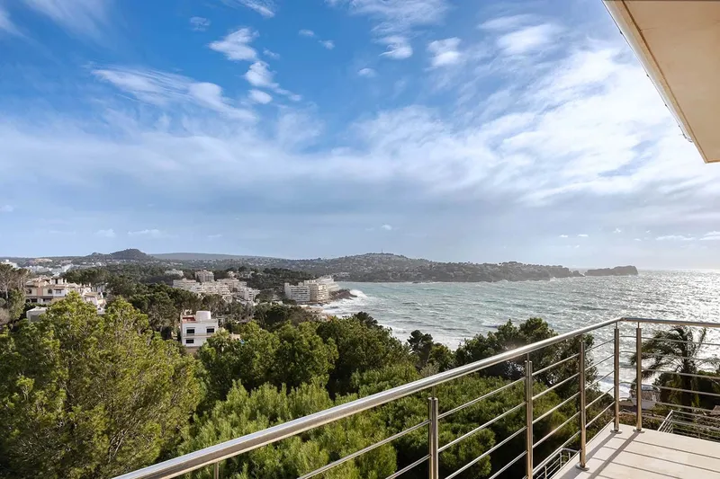 Mediterranean villa with sensational sea views — photo 1