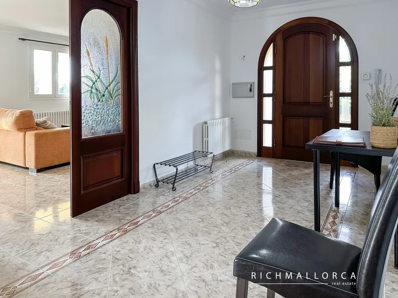 Villa with 2 flats in sought-after area — photo 6