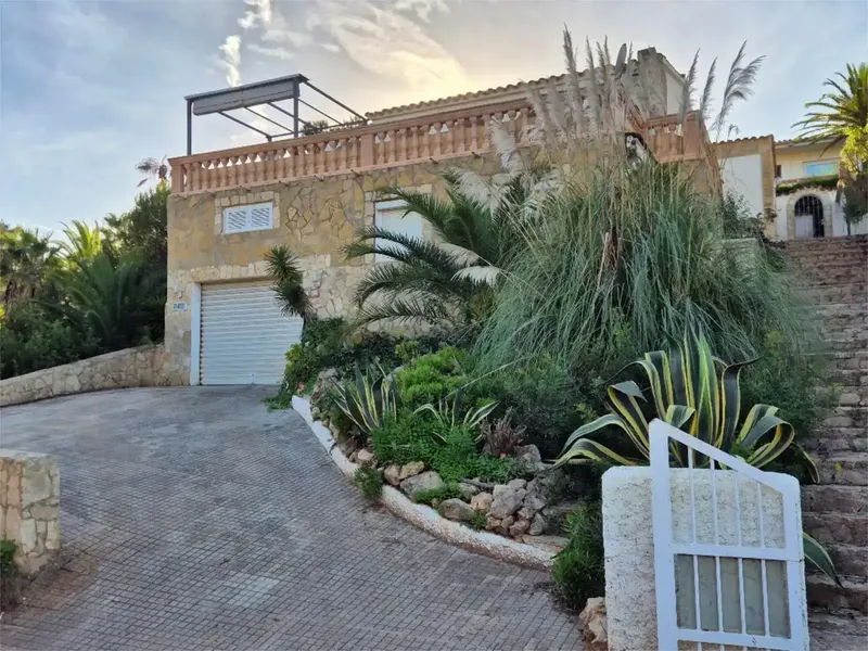 Einfamilienhaus mit Apartment auf Mallorca-Ostküste für 6 (9) Personen mit 3 Schlafzimmern und 2 Bädern, 100m bis zum Traum-Strand Cala Roma — photo 1