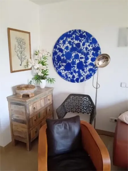 Santanyi 2 pisos en venta. 1°. segunda planta, 103m2. dos dormitorios, 2baños con ducha , salón, cocina con muebles nuevos a estrenar. Terra — photo 1