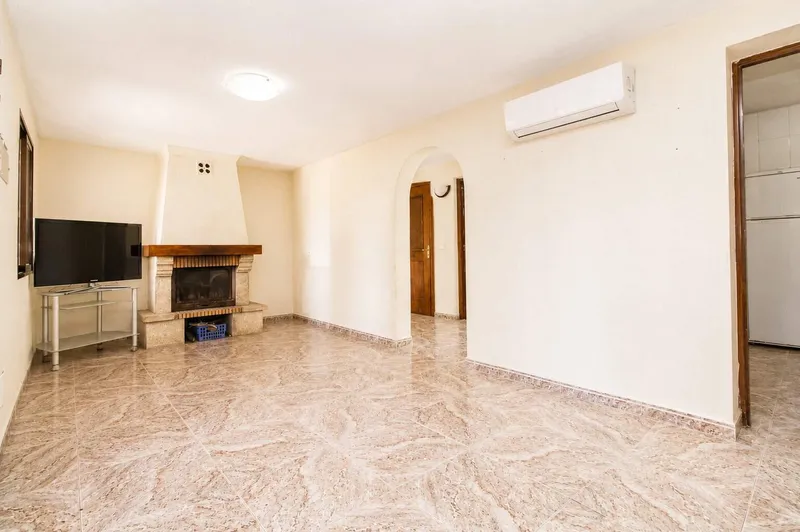 1,000m² finca with 4 bedrooms, 2 bathrooms and pool for sale — photo 11