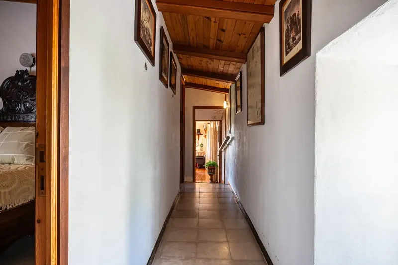 Located in the privileged enclave of Binibona, at the foot of the Sierra de Tramuntana, this unique property stands out for its character — photo 11