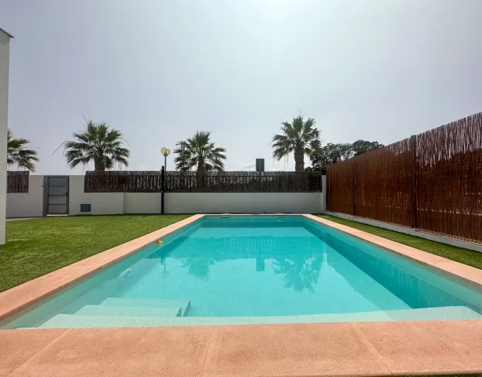 Modern villa with pool in a quiet area a short distance ... — photo 4