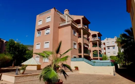 Penthouse duplex apartment with sea views in a highly sought-after community in Son Caliu — photo 2