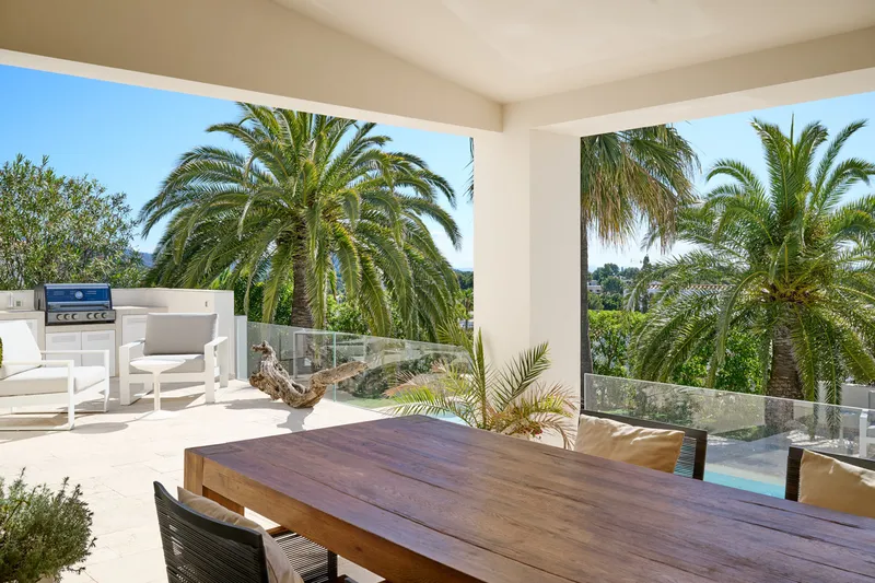 Light-flooded villa with sea views in Santa Ponsa - Marcel Remus Real Estate — photo 7