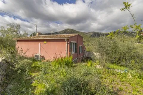 Rustic house — photo 8